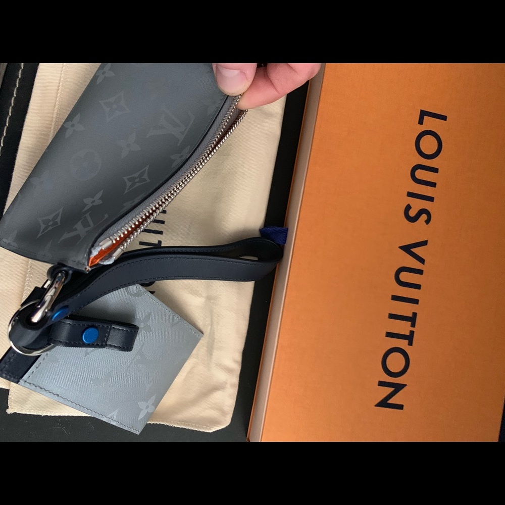 Louis Vuitton Alpha Pouch M44178 Space Collection - Picture 6 of 7